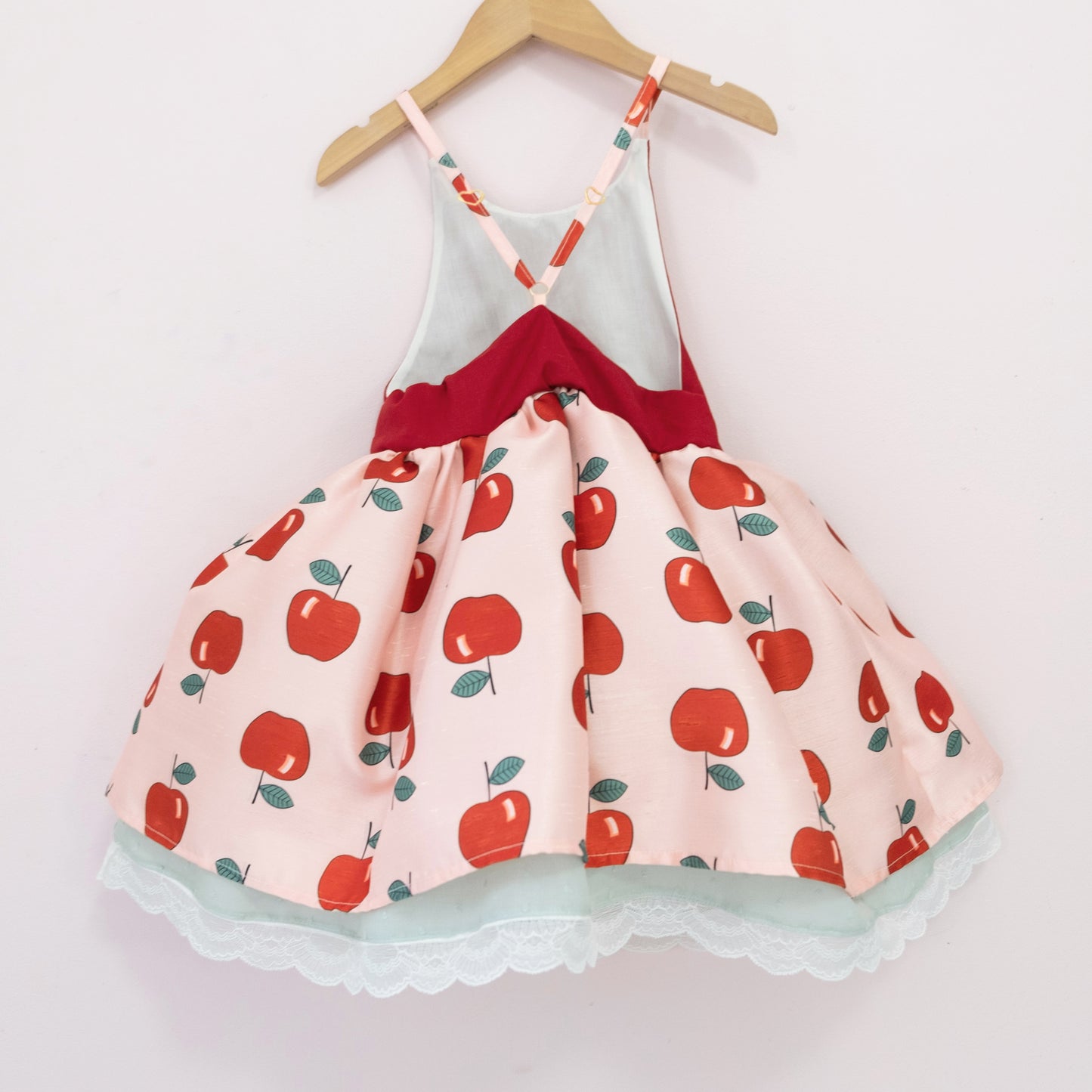 
                  
                    Apple Shortie
                  
                