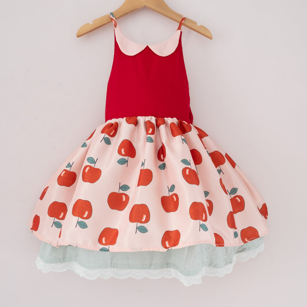 Apple Shortie with Collar