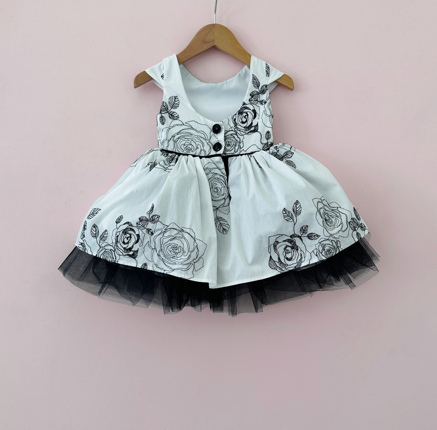 
                  
                    Black and White Floral Vivian sample - 18/24M
                  
                