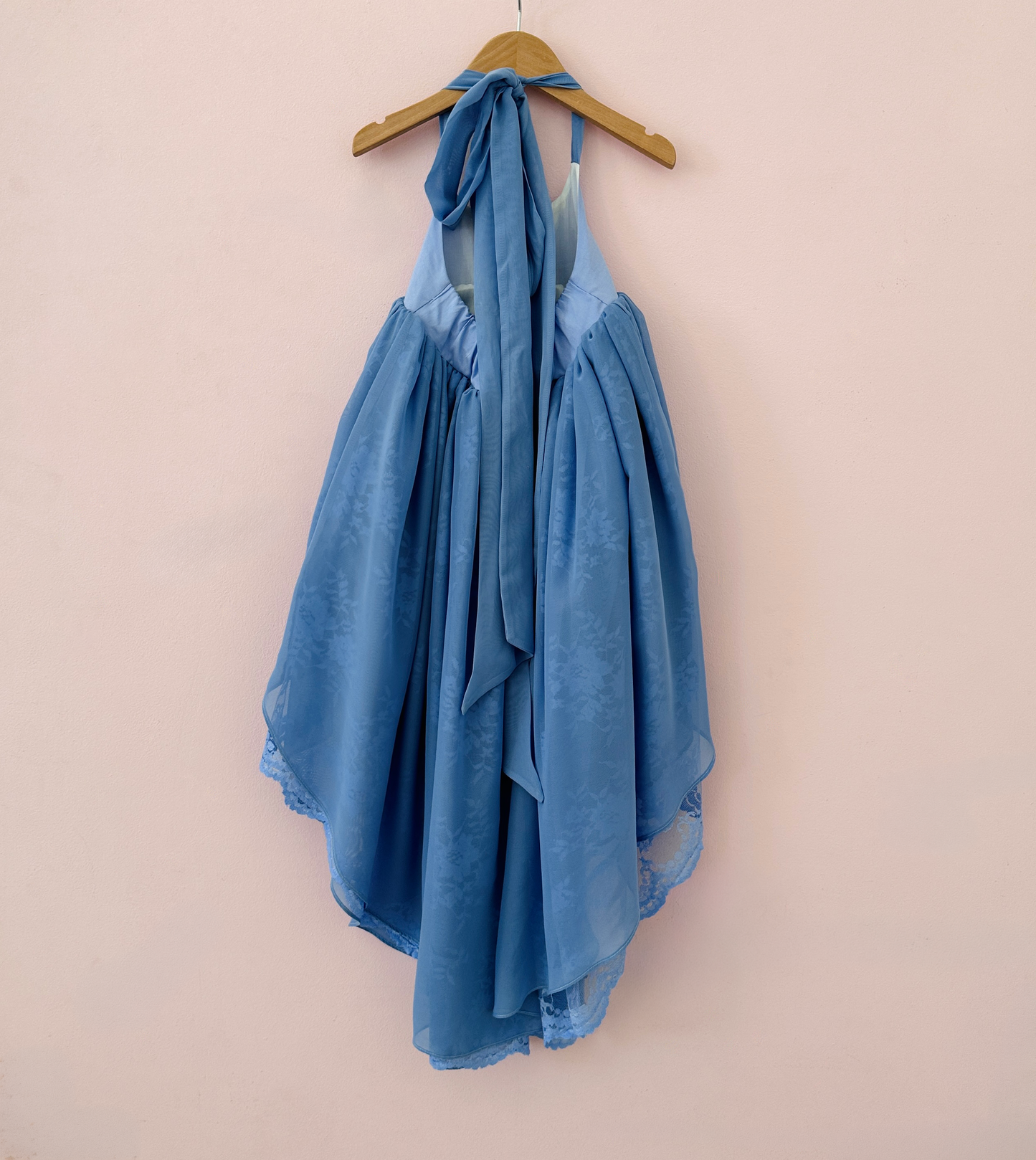 
                  
                    Eliza Blue Floral Sample - 2T
                  
                