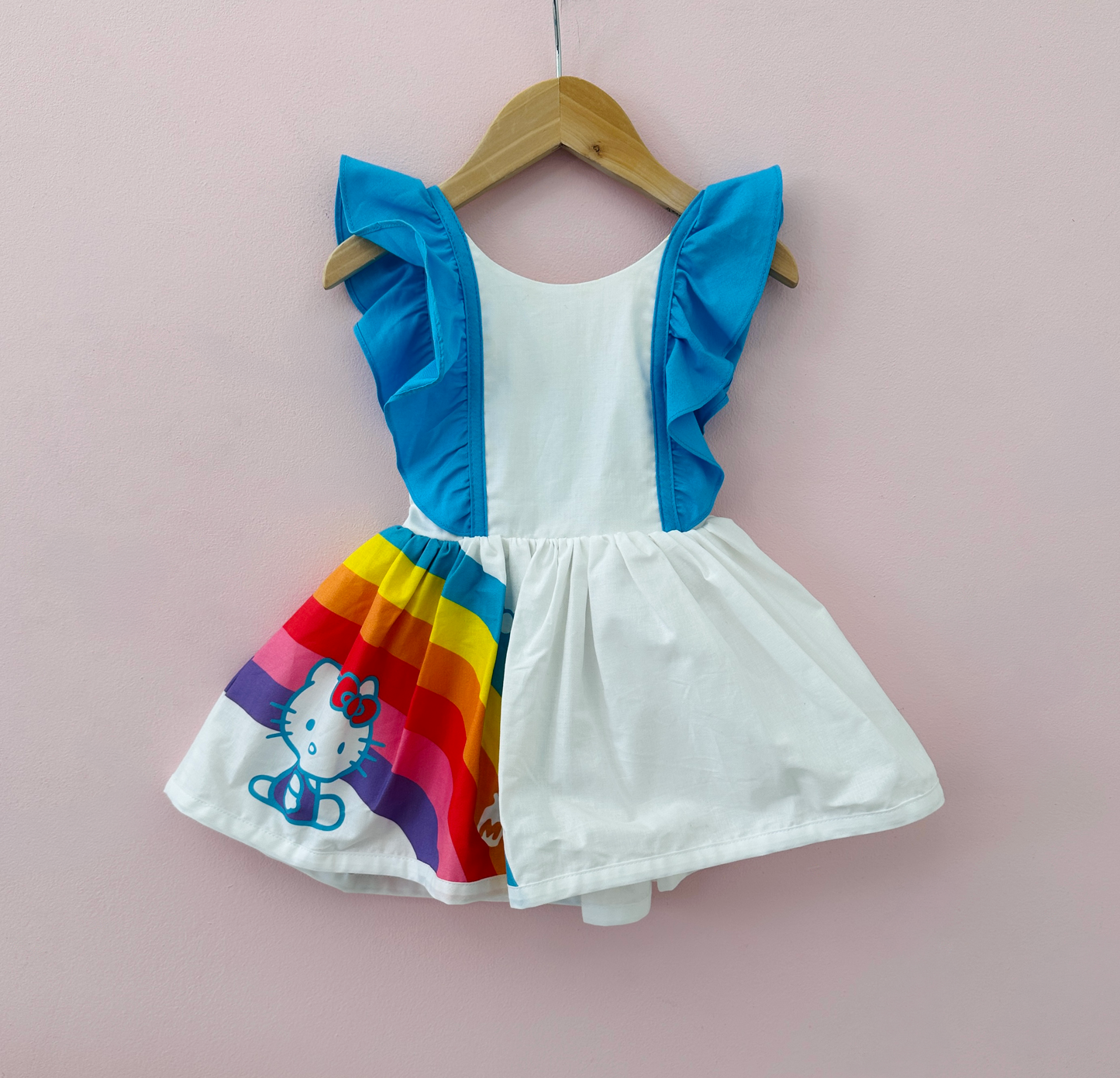 
                  
                    Shortie Bright Blue Hello Kitty Sample - 12/18M
                  
                