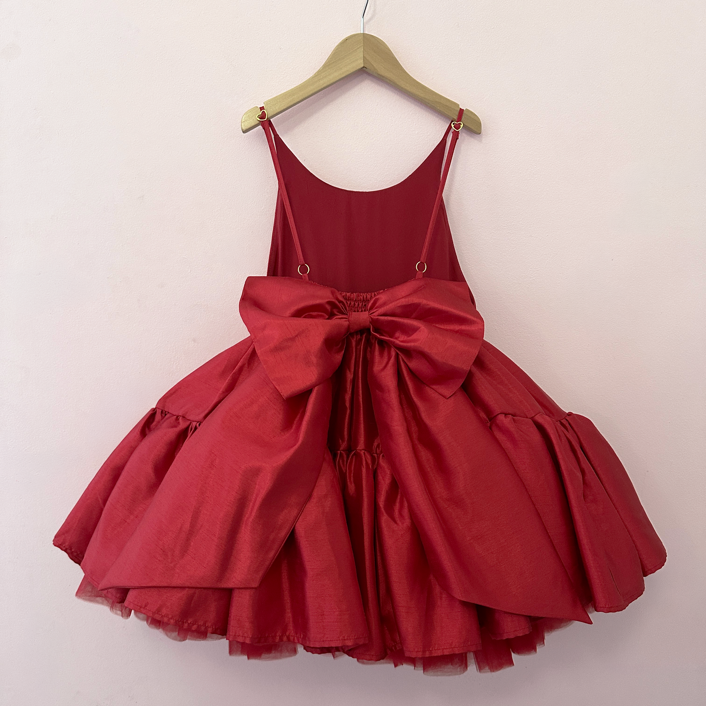 
                  
                    Red Tiered Pinafore Shortie Sample - 10Y
                  
                