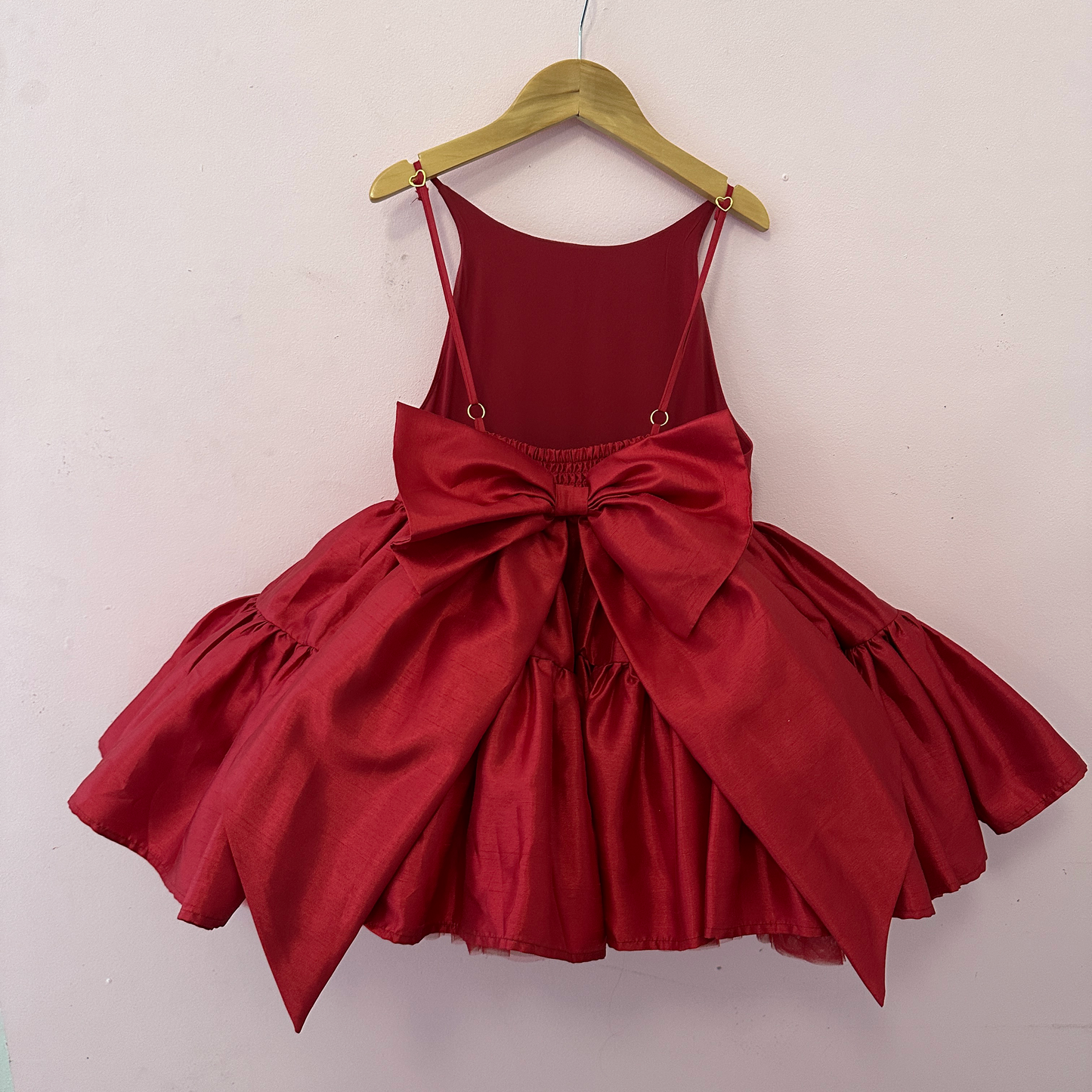 
                  
                    Red Tiered Pinafore Shortie Sample - 7Y
                  
                