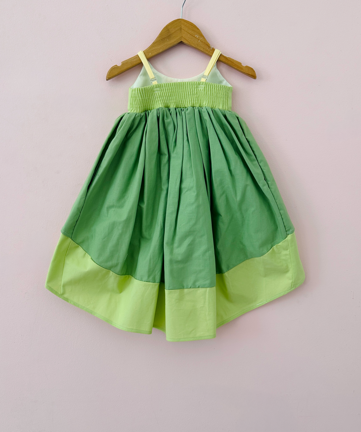 
                  
                    Bayou Princess  Dress Sample- 12/18M
                  
                