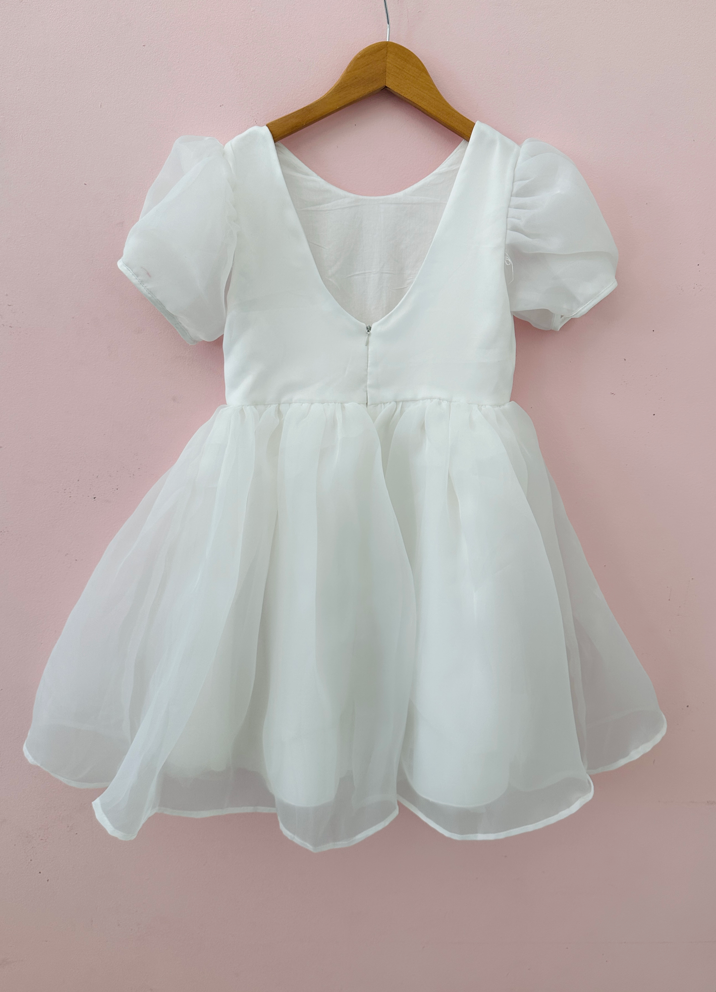 
                  
                    White Puff Sleeve Shortie - 6Y
                  
                